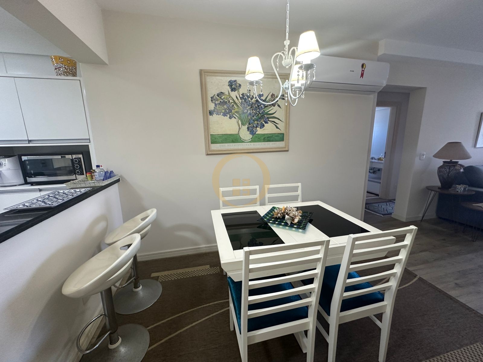 Apartamento na Praia das Astúrias, Guarujá - SP