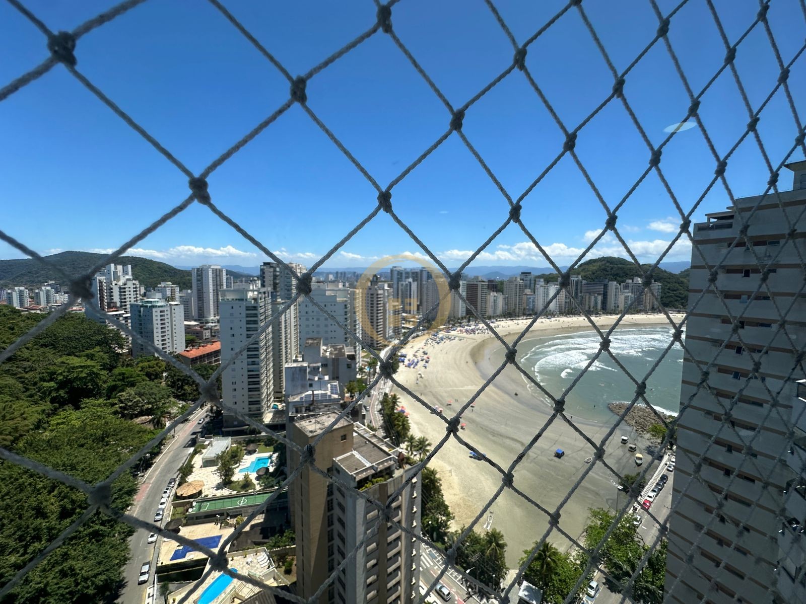 Apartamento na Praia das Astúrias, Guarujá - SP