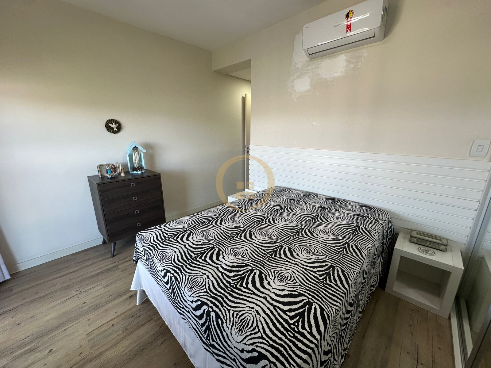 Apartamento na Praia das Astúrias, Guarujá - SP