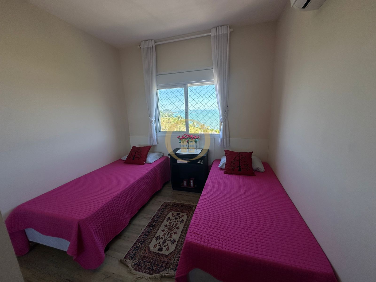 Apartamento na Praia das Astúrias, Guarujá - SP