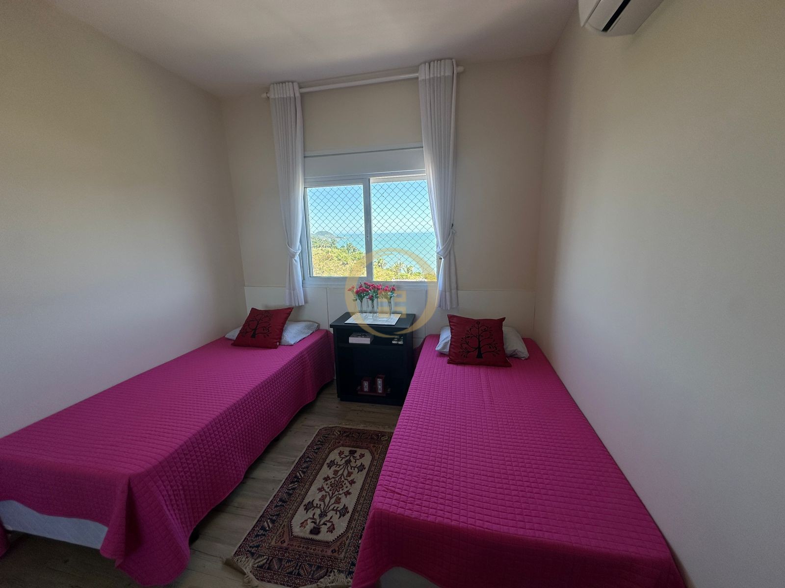 Apartamento na Praia das Astúrias, Guarujá - SP