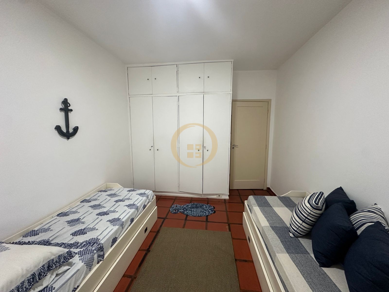 Apartamento na Praia das Pitangueiras, Guarujá - SP