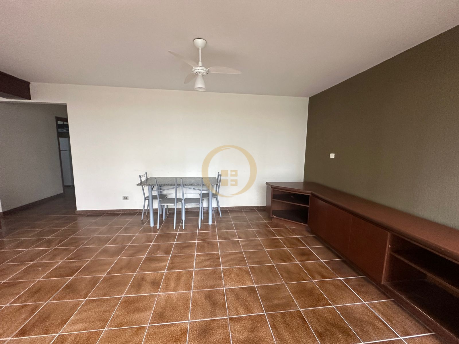 Apartamento Frente ao Mar nas Pitangueiras, Guarujá - SP