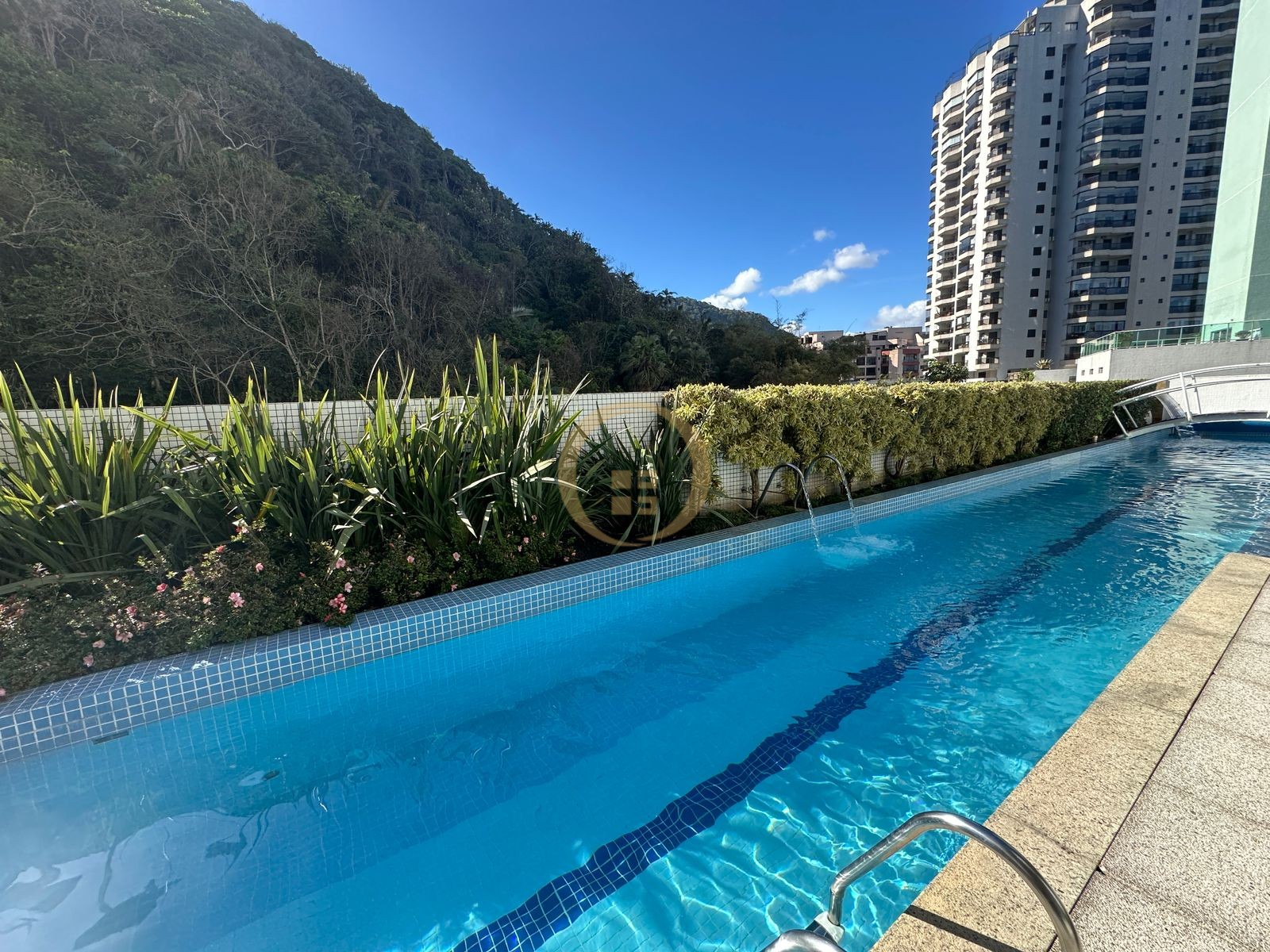 Apartamento Frente ao Mar-3-dormitorios-Enseada
