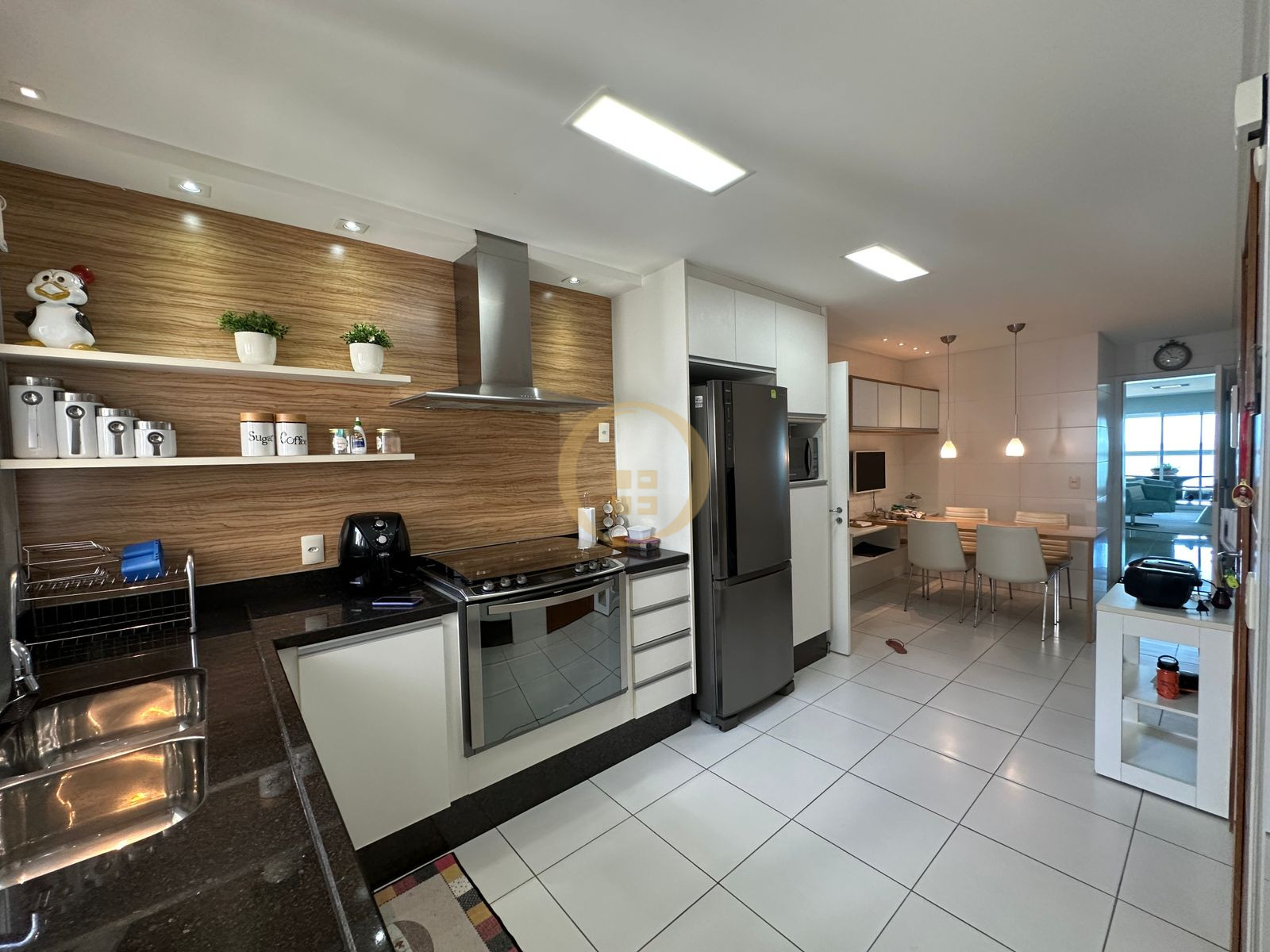 Apartamento Frente ao Mar, Praia da Enseada, Guarujá - SP