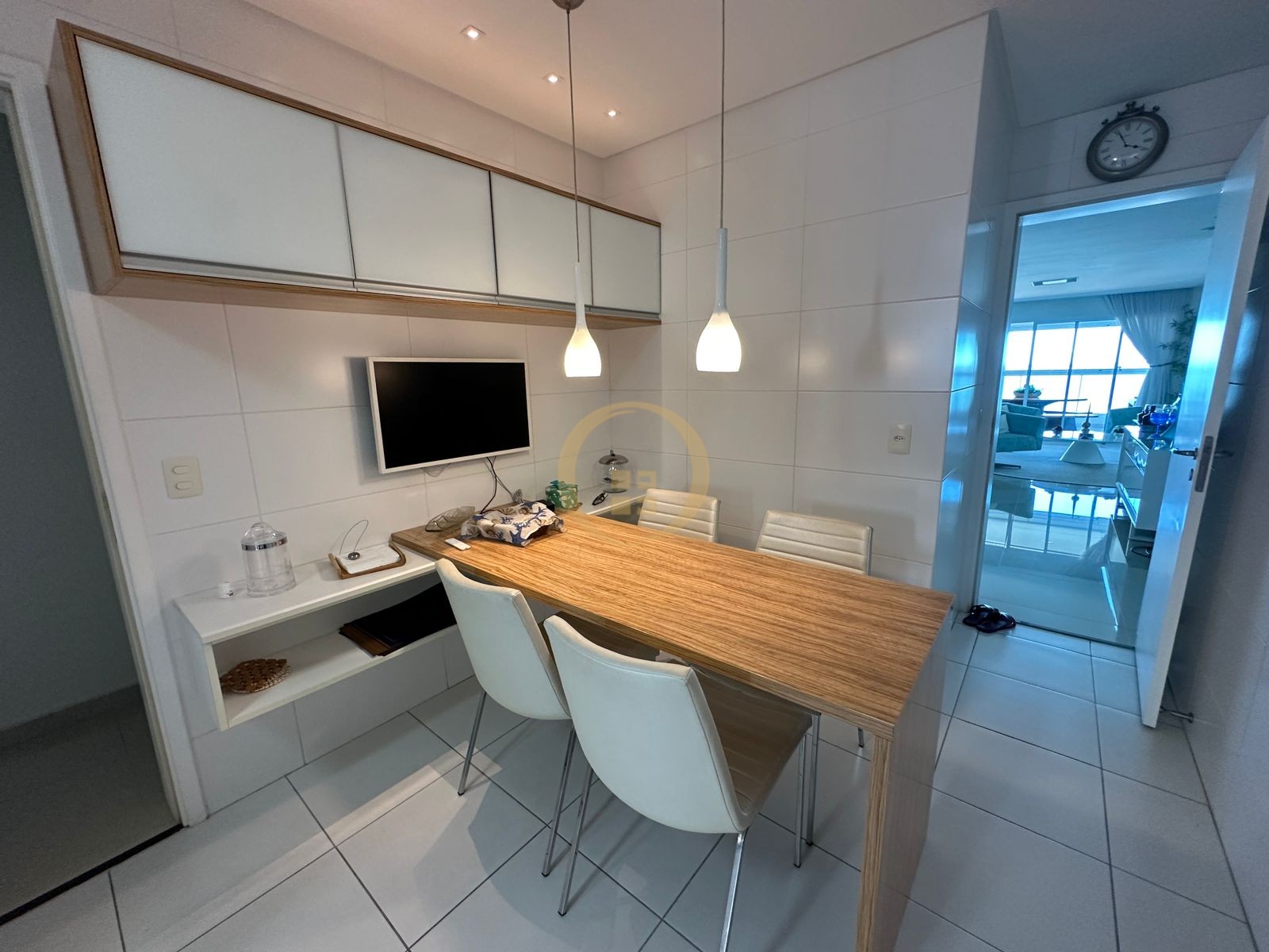Apartamento Frente ao Mar-3-dormitorios-Enseada