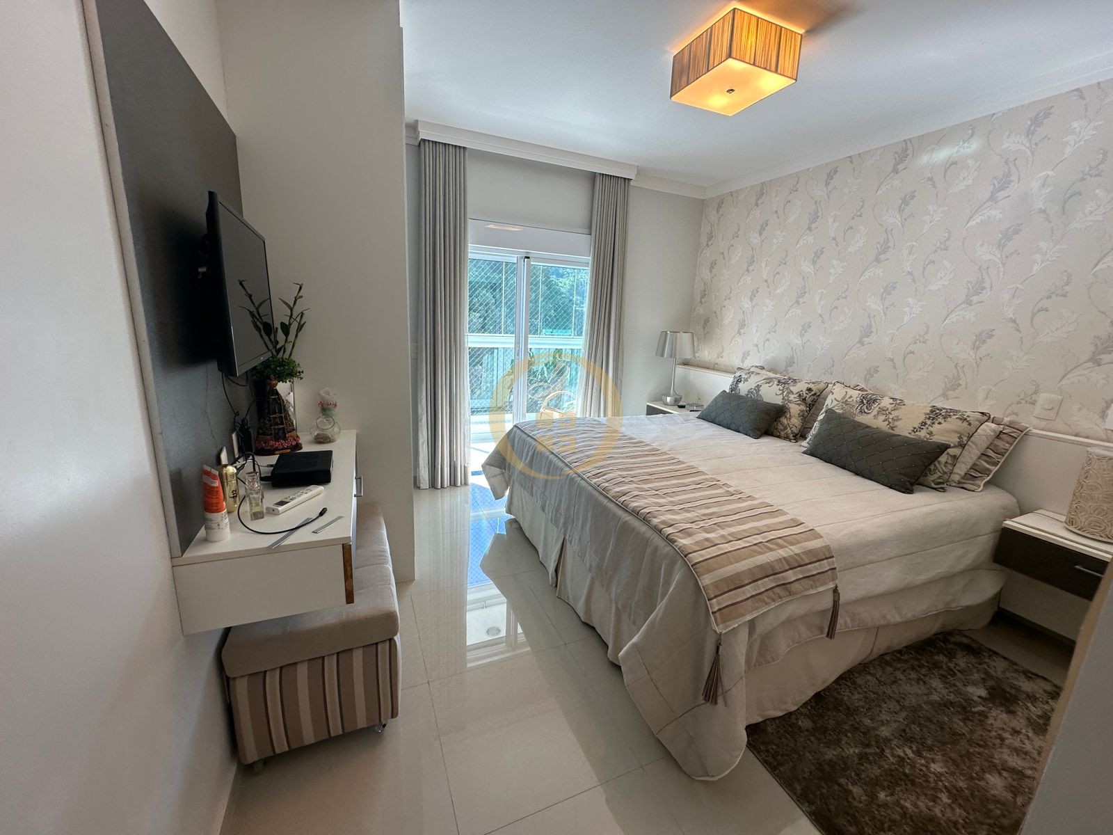 Apartamento Frente ao Mar-3-dormitorios-Enseada