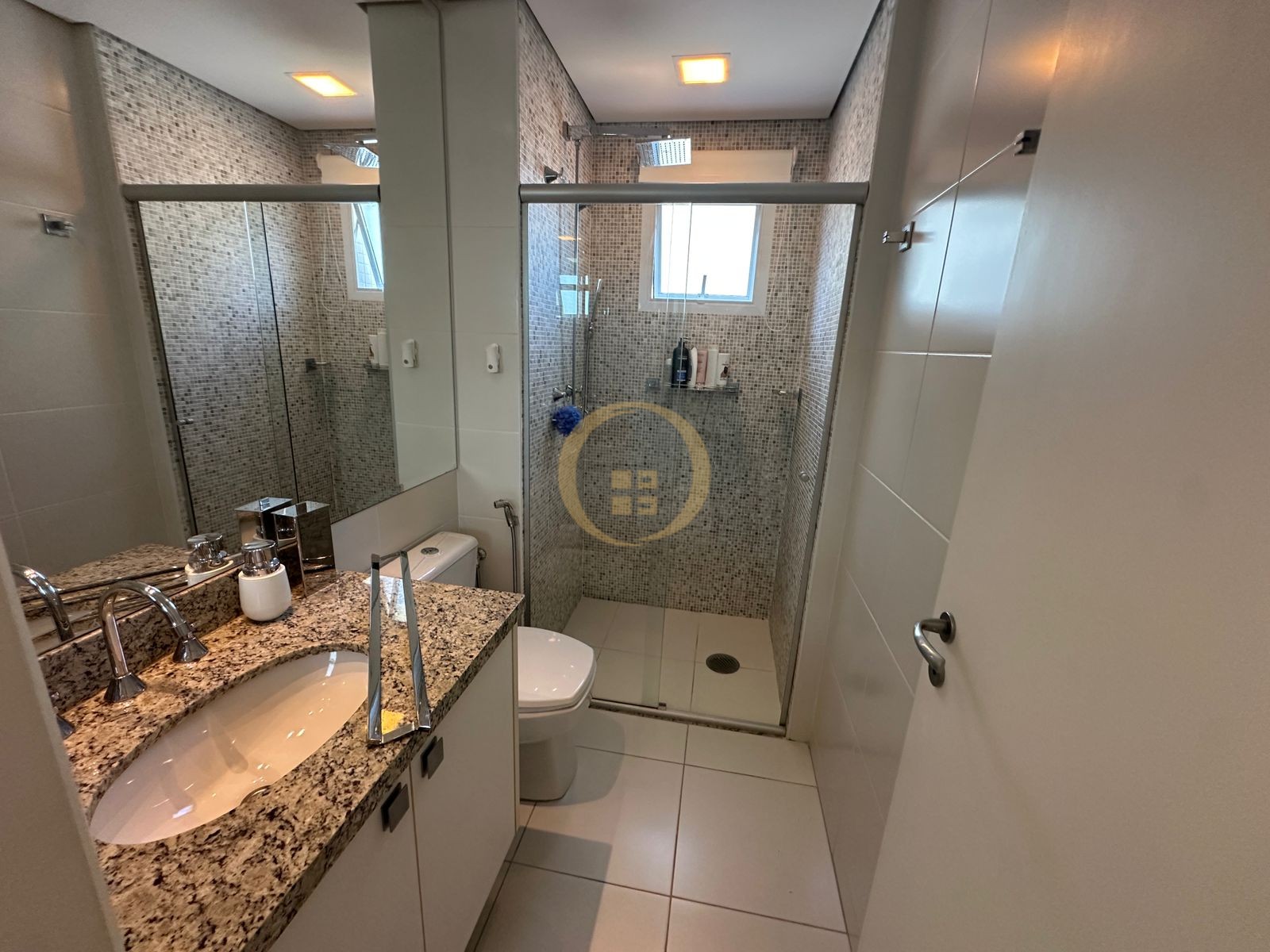 Apartamento Frente ao Mar-3-dormitorios-Enseada