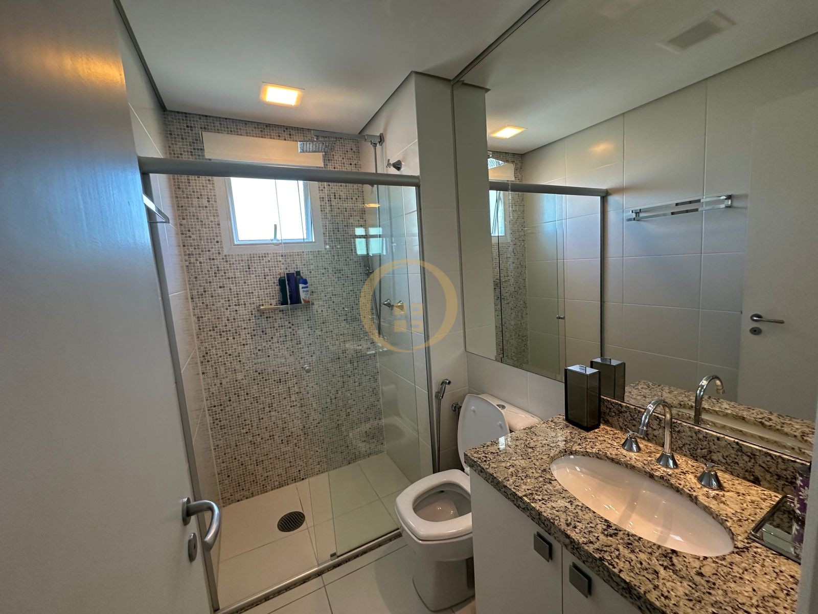 Apartamento Frente ao Mar-3-dormitorios-Enseada