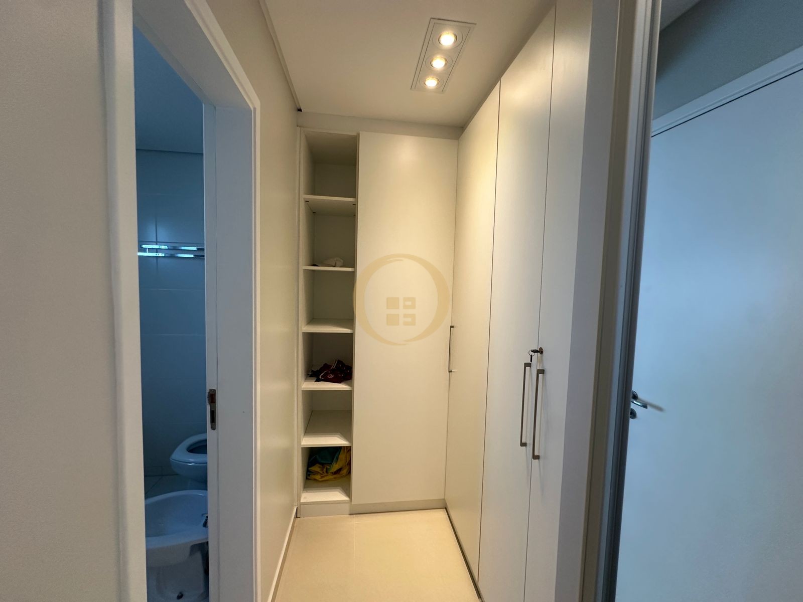 Apartamento Frente ao Mar-3-dormitorios-Enseada
