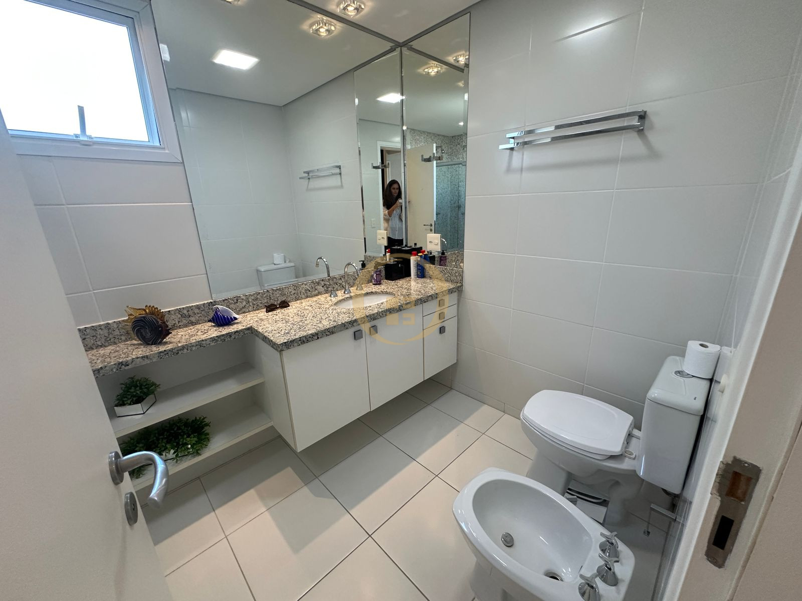 Apartamento Frente ao Mar, Praia da Enseada, Guarujá - SP