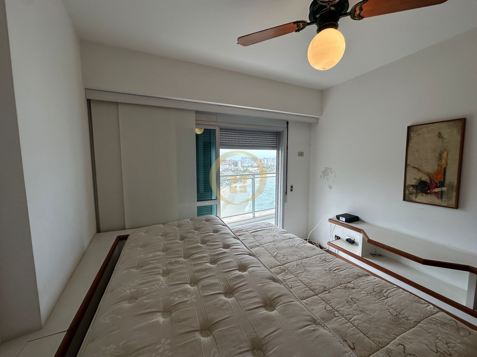Apartamento Frente ao Mar nas Pitangueiras, Guarujá - SP
