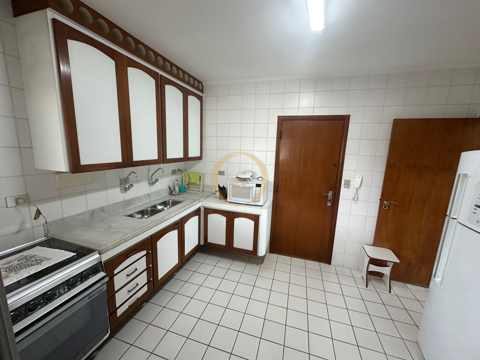 Apartamento Frente ao Mar nas Pitangueiras, Guarujá - SP