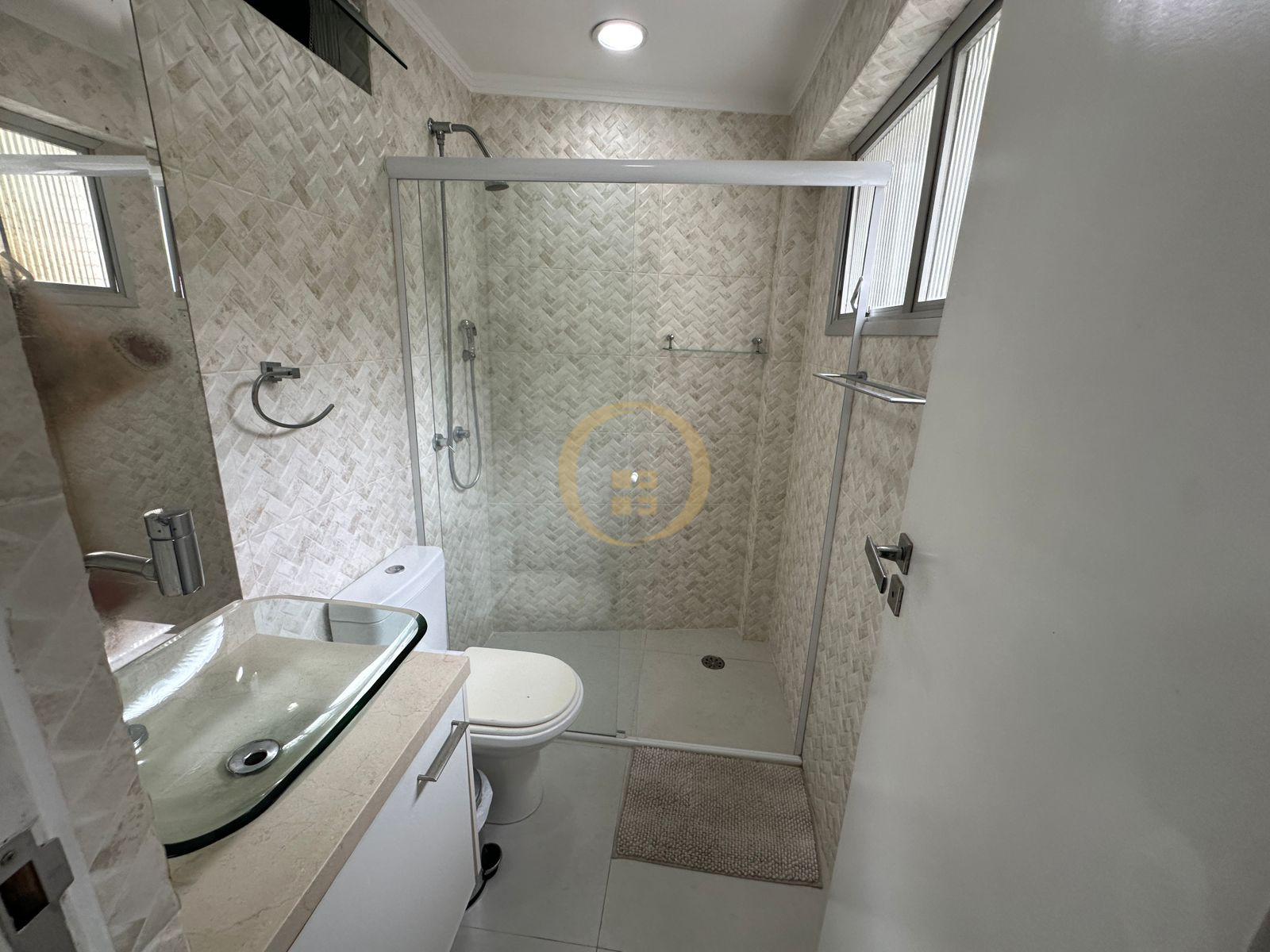 Apartamento Frente ao Mar nas Pitangueiras, Guarujá - SP