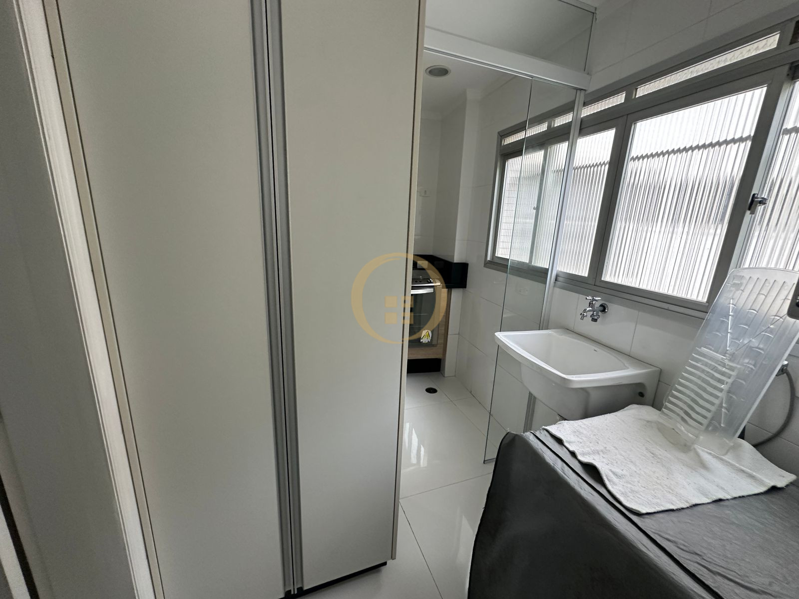 Apartamento Frente ao Mar nas Pitangueiras, Guarujá - SP