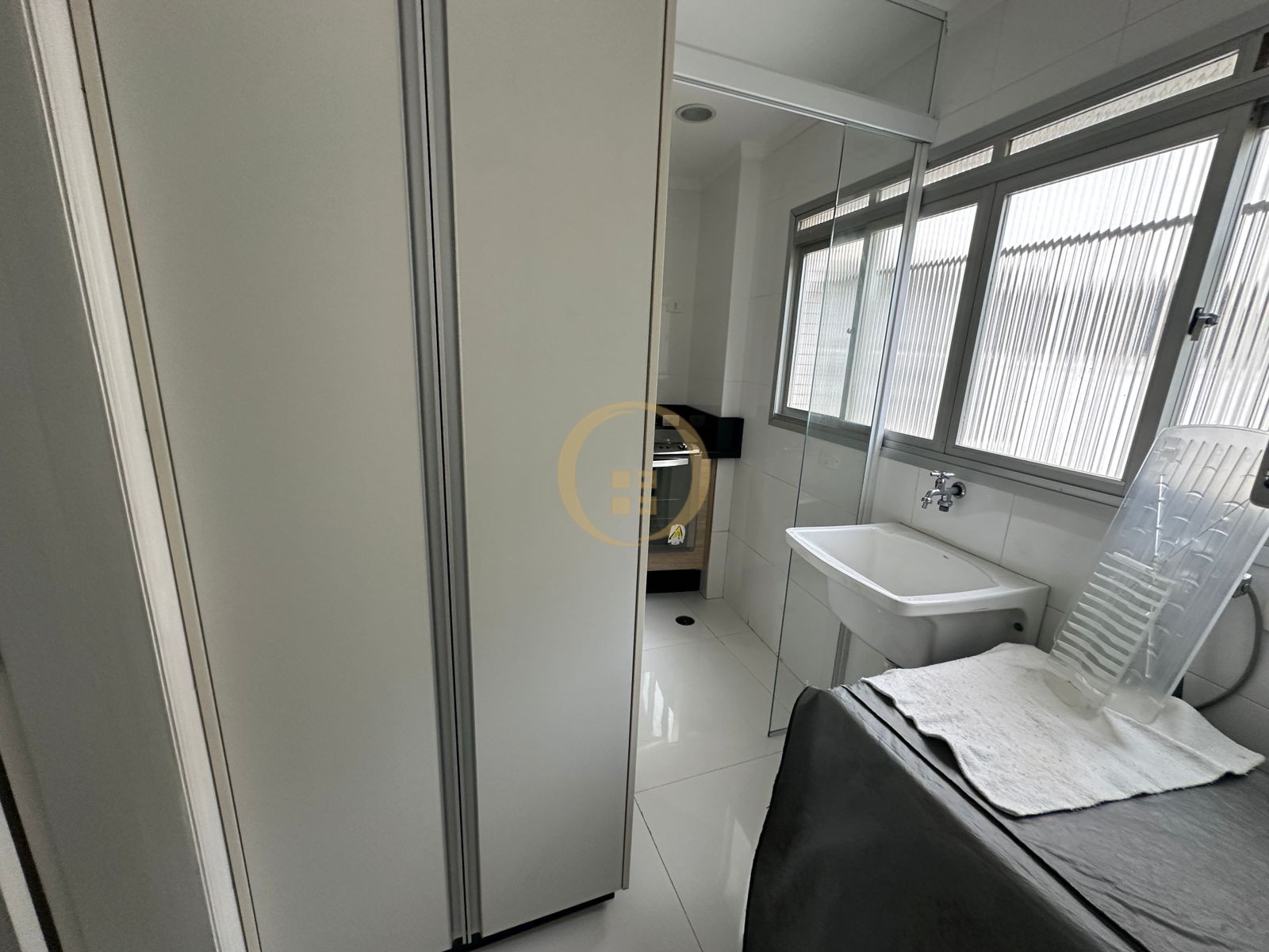 Apartamento Frente ao Mar nas Pitangueiras, Guarujá - SP