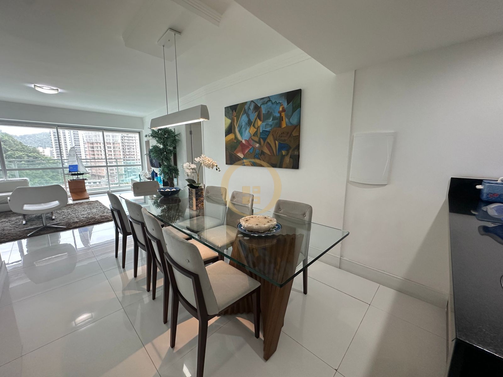 Apartamento Frente ao Mar nas Pitangueiras, Guarujá - SP