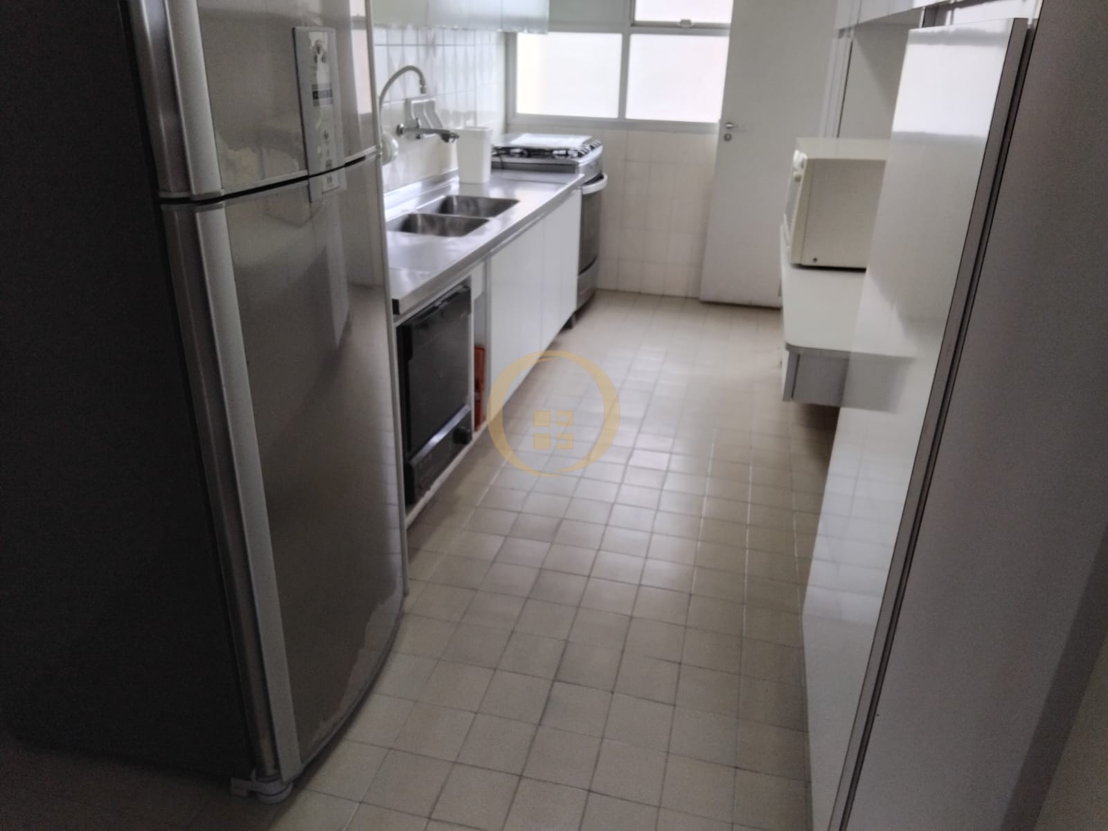 Apartamento na Praia das Astúrias, Guarujá - SP