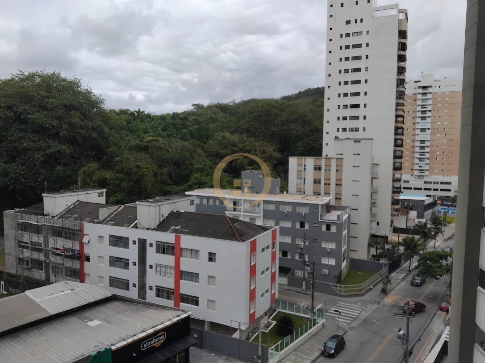 Apartamento na Praia das Astúrias, Guarujá - SP