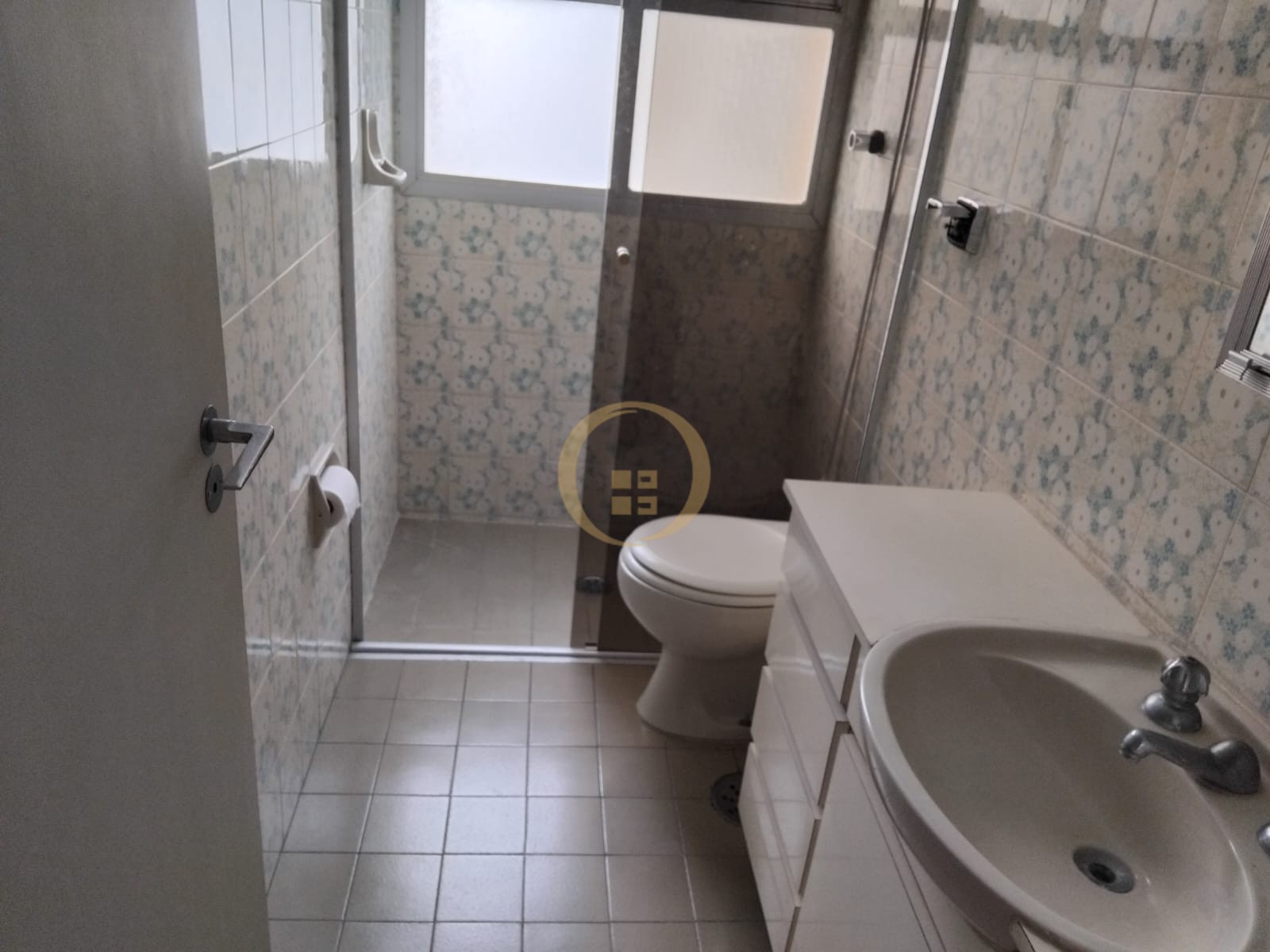 Apartamento na Praia das Astúrias, Guarujá - SP