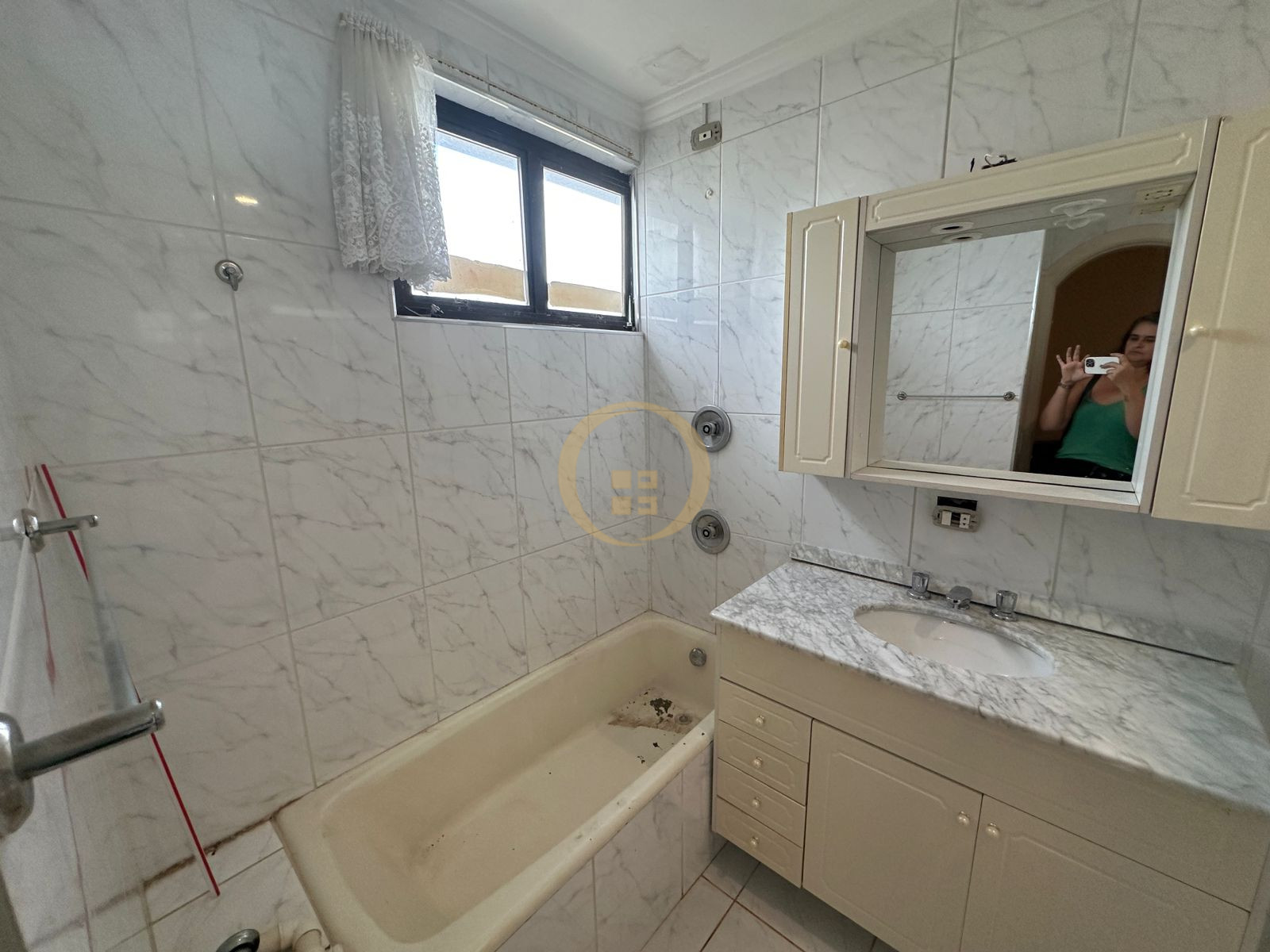 Apartamento Frente ao Mar-3-dormitorios-Pitangueiras