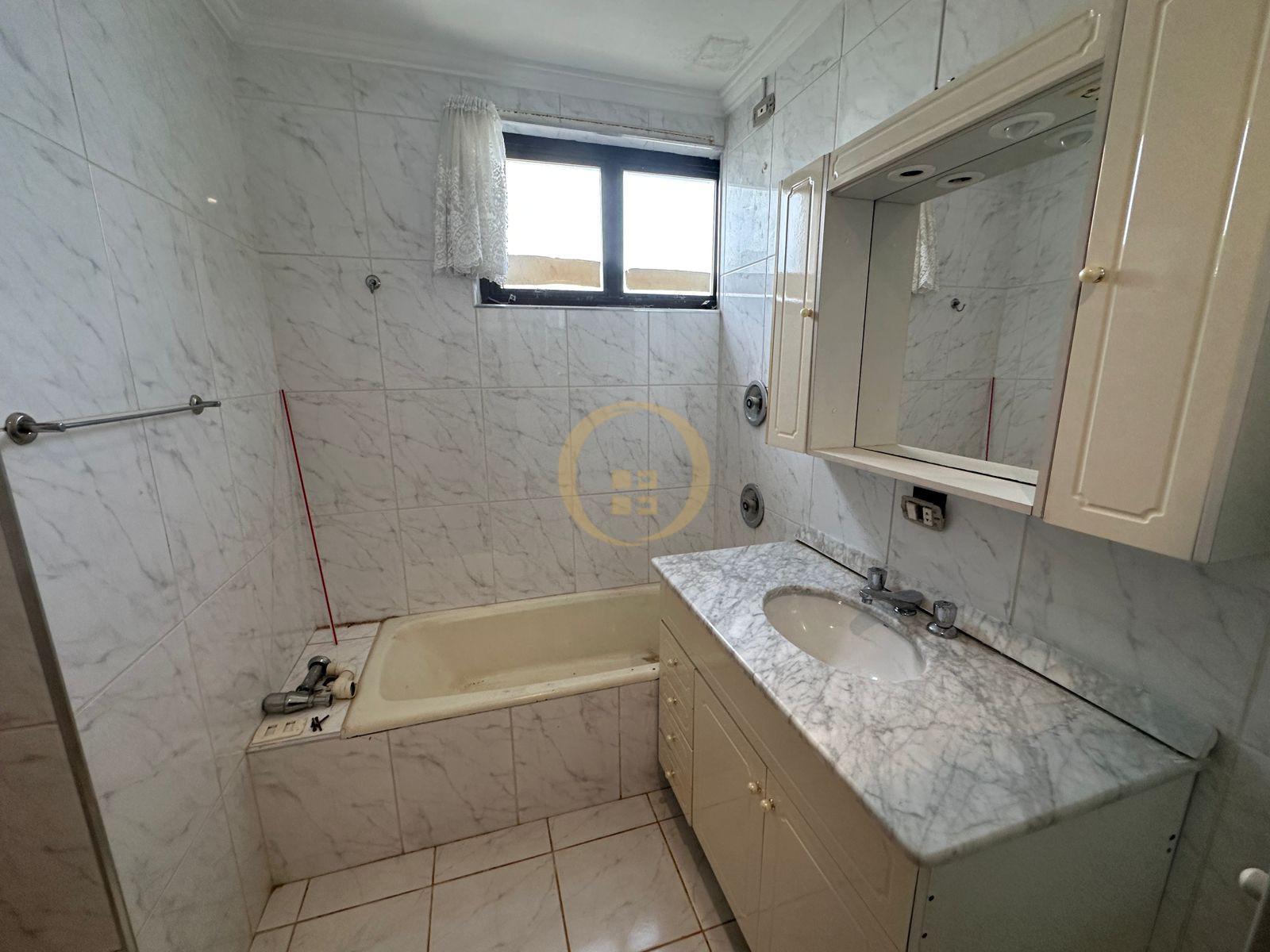 Apartamento Frente ao Mar-3-dormitorios-Pitangueiras