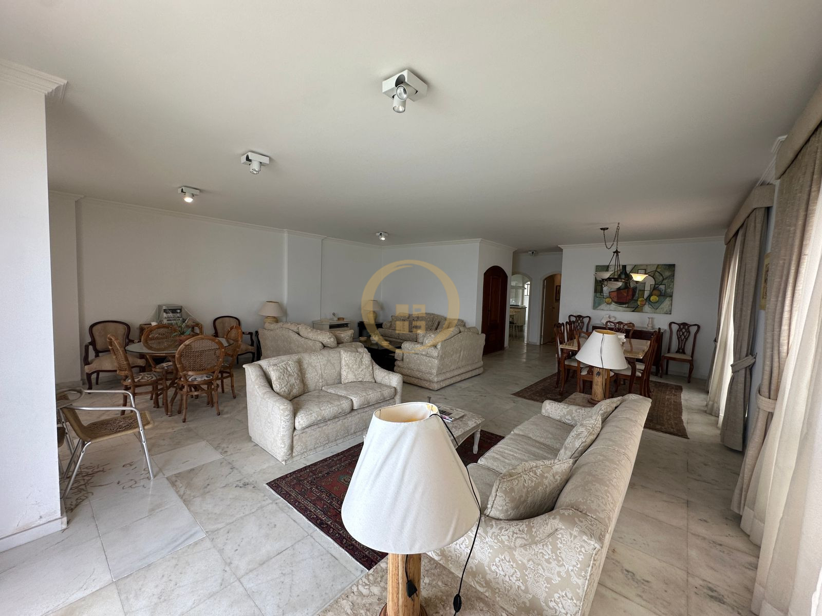 Apartamento Frente ao Mar-3-dormitorios-Pitangueiras