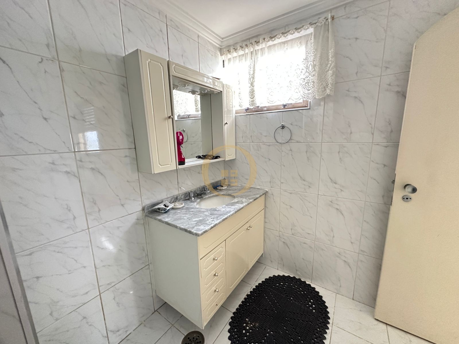 Apartamento Frente ao Mar nas Pitangueiras, Guarujá - SP