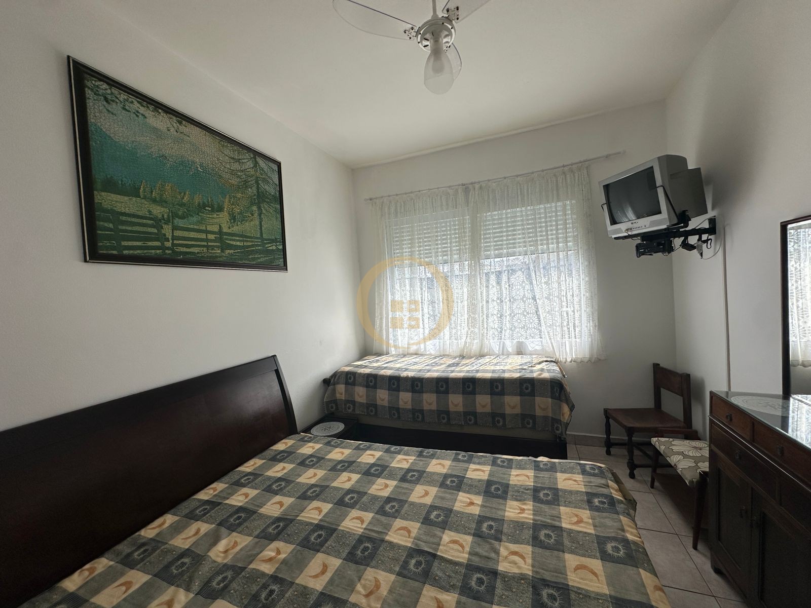Apartamento na Praia das Pitangueiras, Guarujá - SP