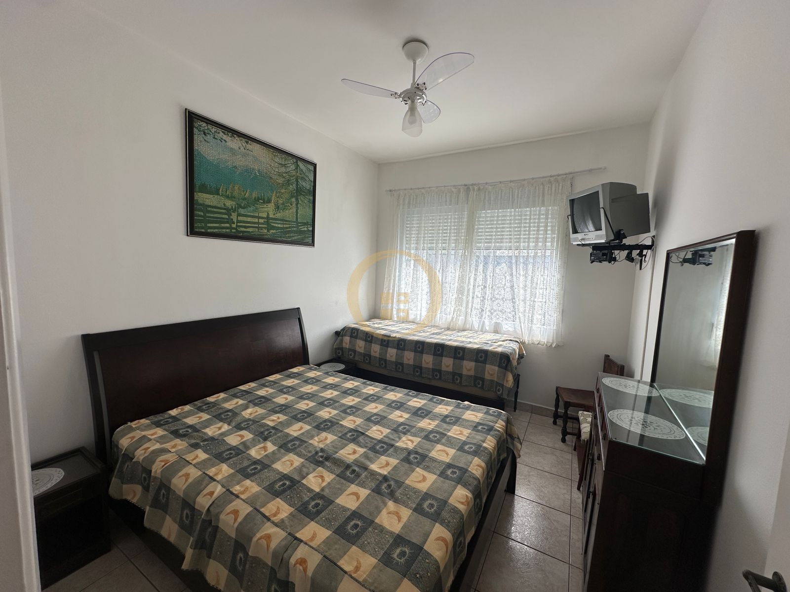 Apartamento na Praia das Pitangueiras, Guarujá - SP