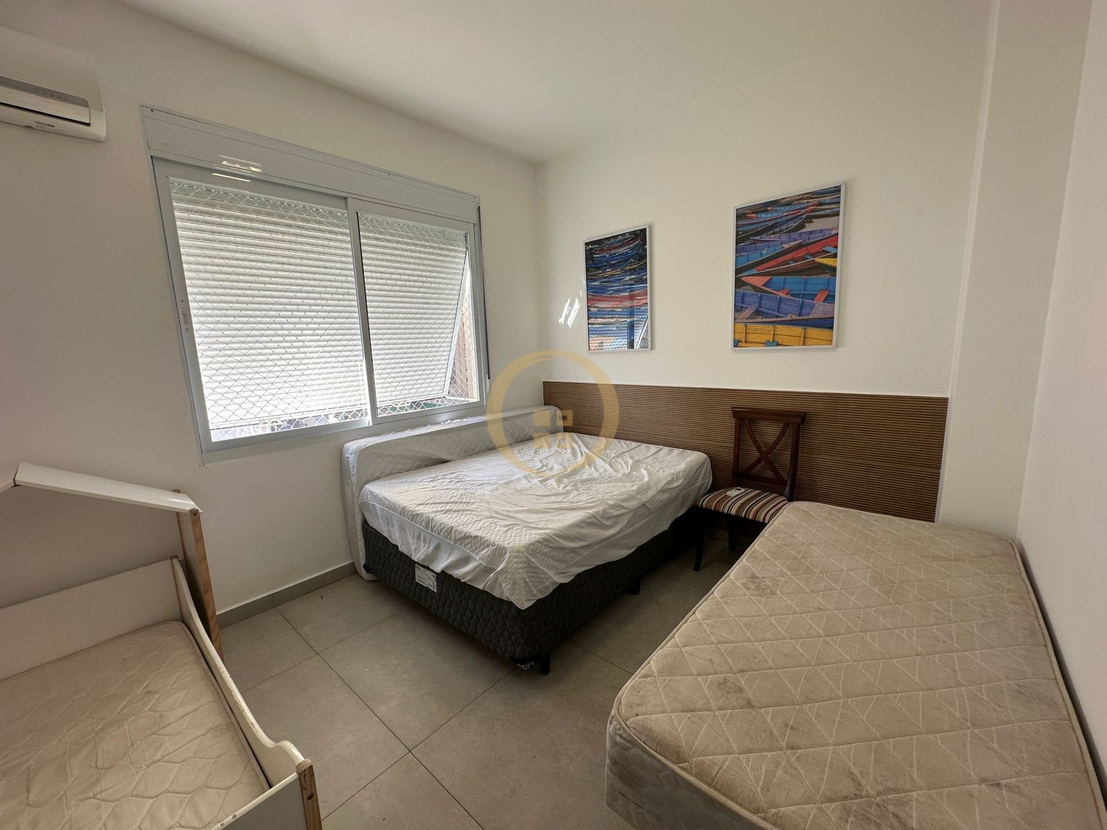 Apartamento na Praia das Pitangueiras, Guarujá - SP
