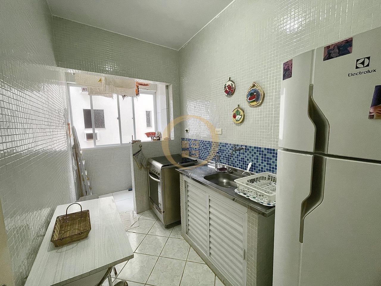 Apartamento na Praia das Pitangueiras, Guarujá - SP