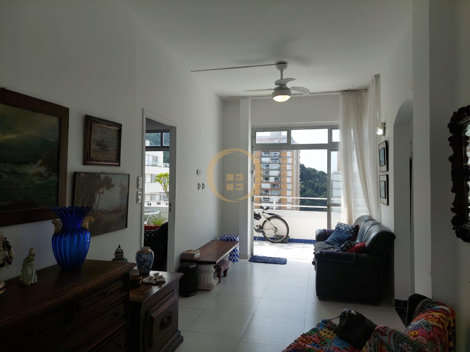 Cobertura Duplex localizada na praia da Pitangueiras!