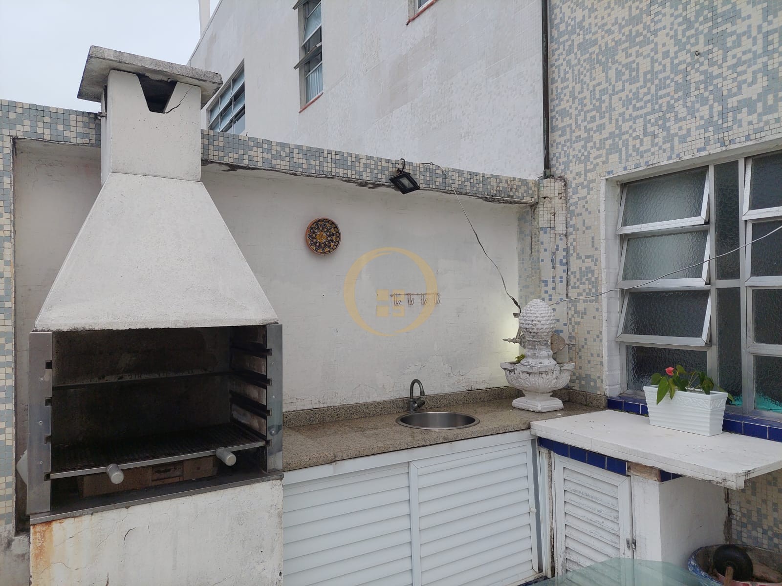 Cobertura Duplex localizada na praia da Pitangueiras!