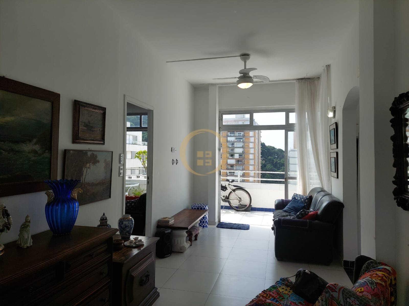 Cobertura Duplex localizada na praia da Pitangueiras!