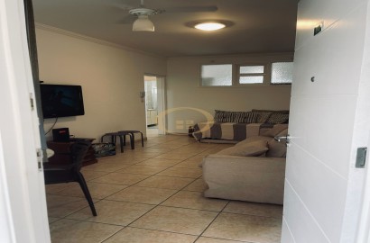 Apartamento na Praia das Pitangueiras, Guarujá - SP