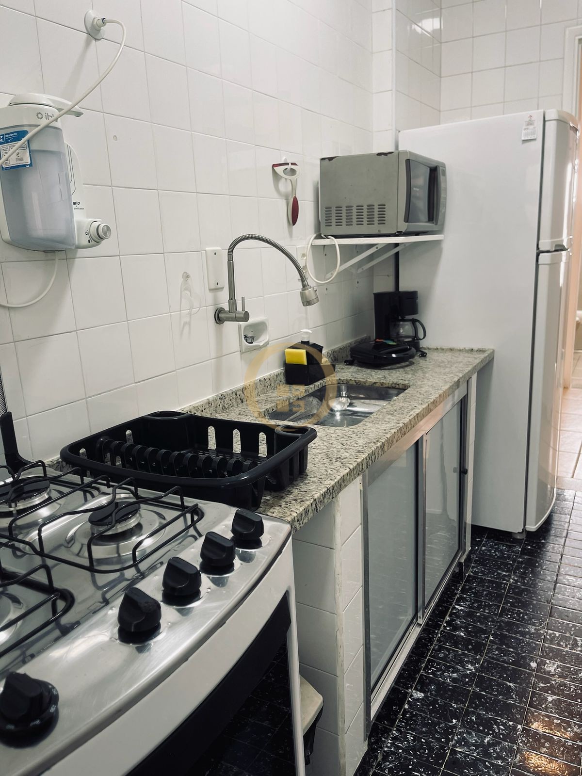 Apartamento na Praia das Pitangueiras, Guarujá - SP