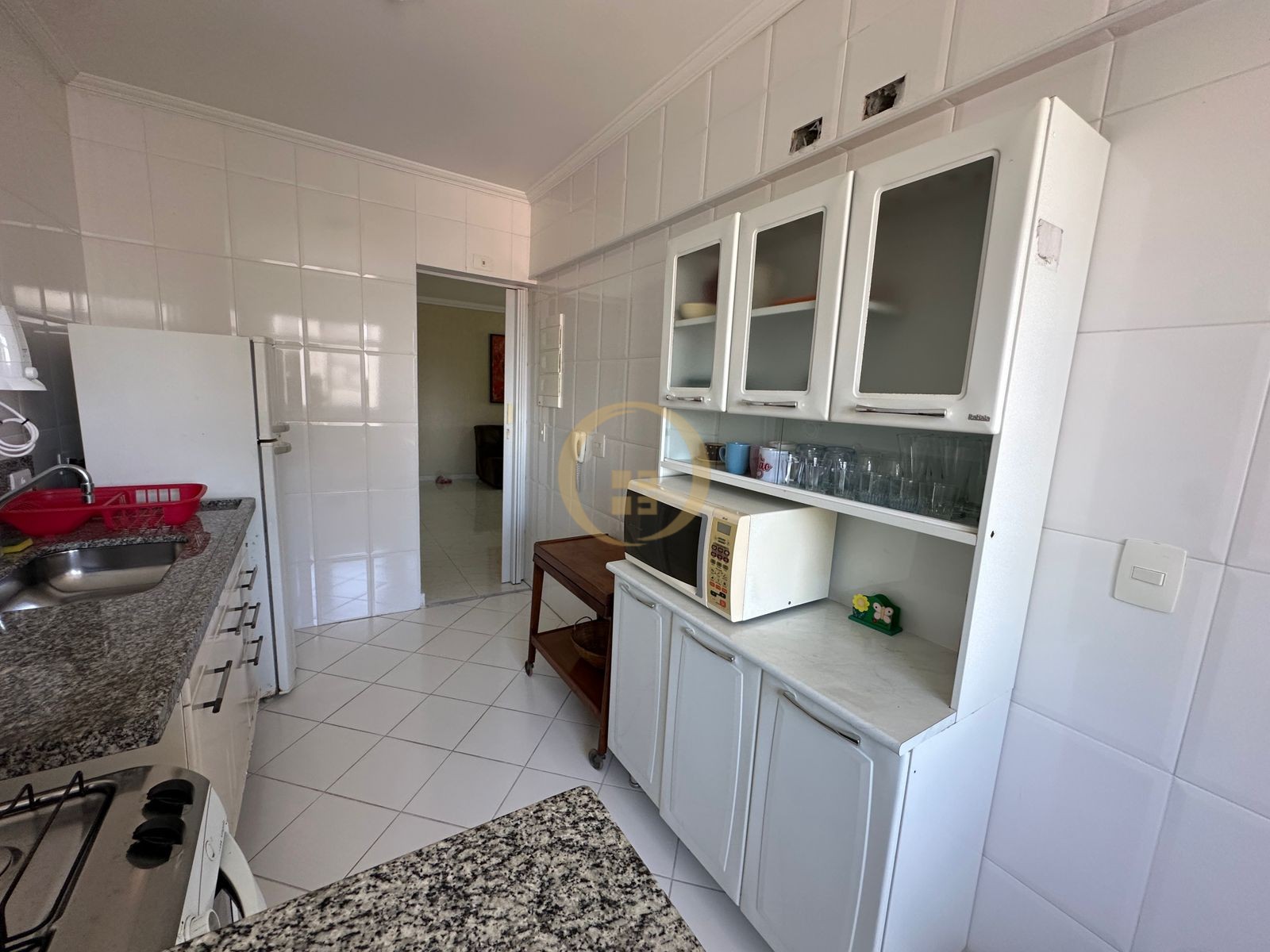 Apartamento na Praia das Astúrias, Guarujá - SP
