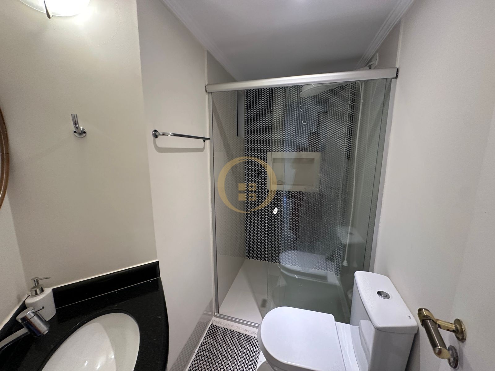 Apartamento na Praia da Enseada, Guarujá - SP