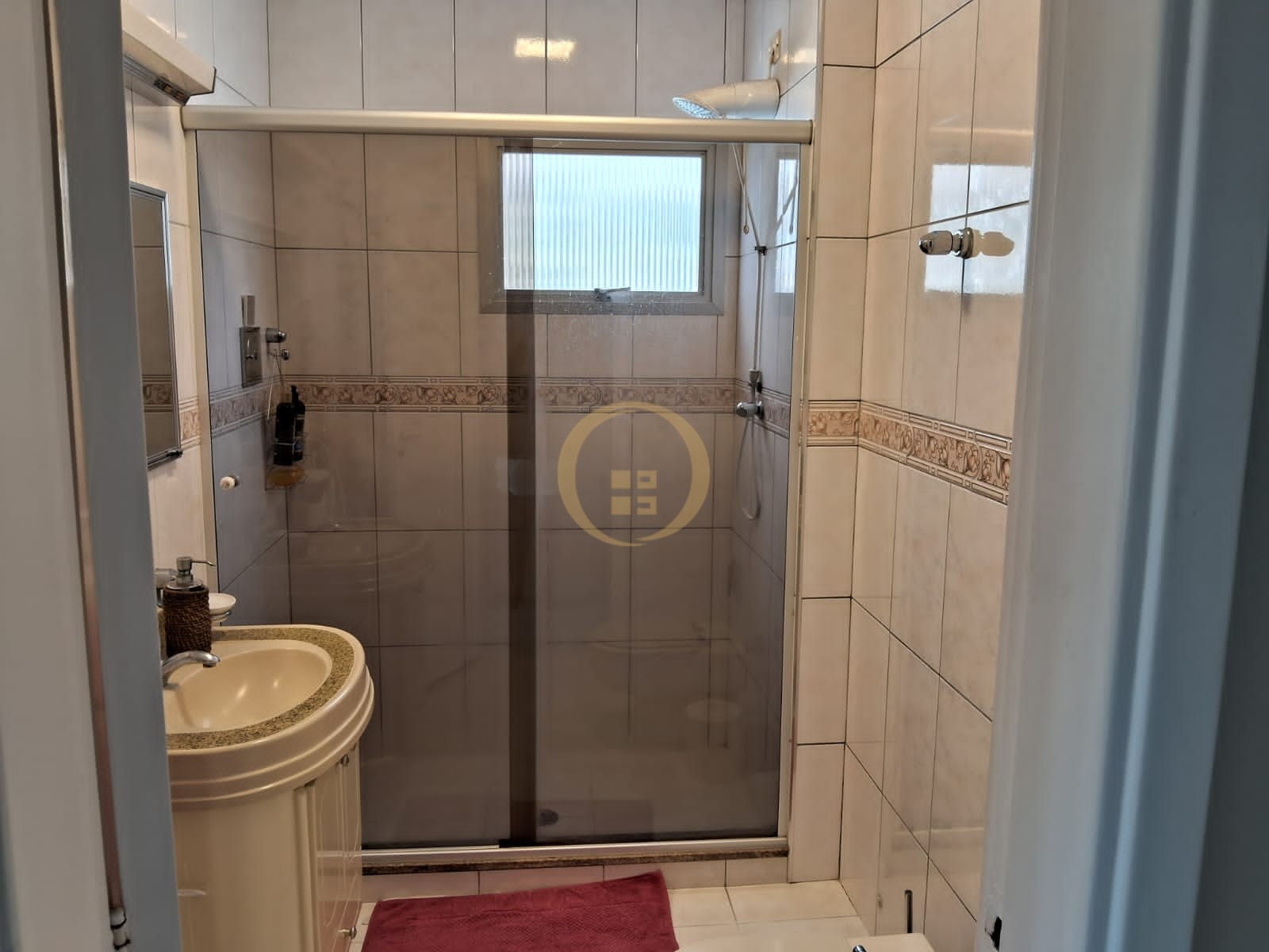 Apartamento na Praia das Astúrias, Guarujá - SP
