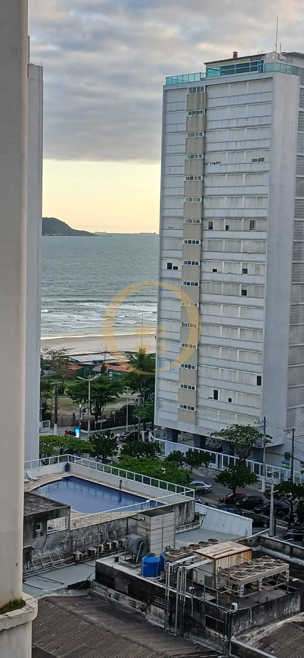 Apartamento na Praia das Pitangueiras, Guarujá - SP