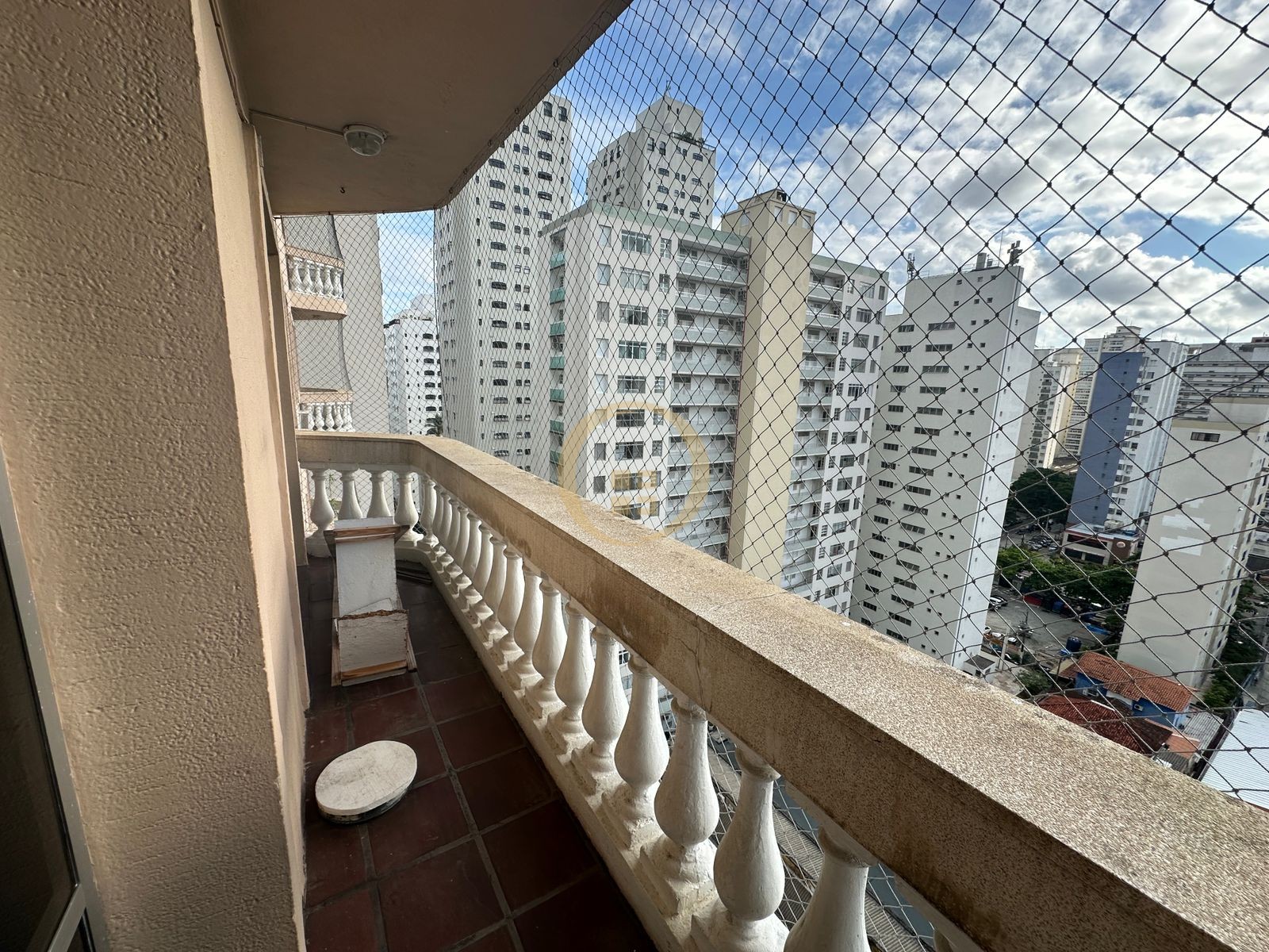 Apartamento na Praia das Pitangueiras, Guarujá - SP