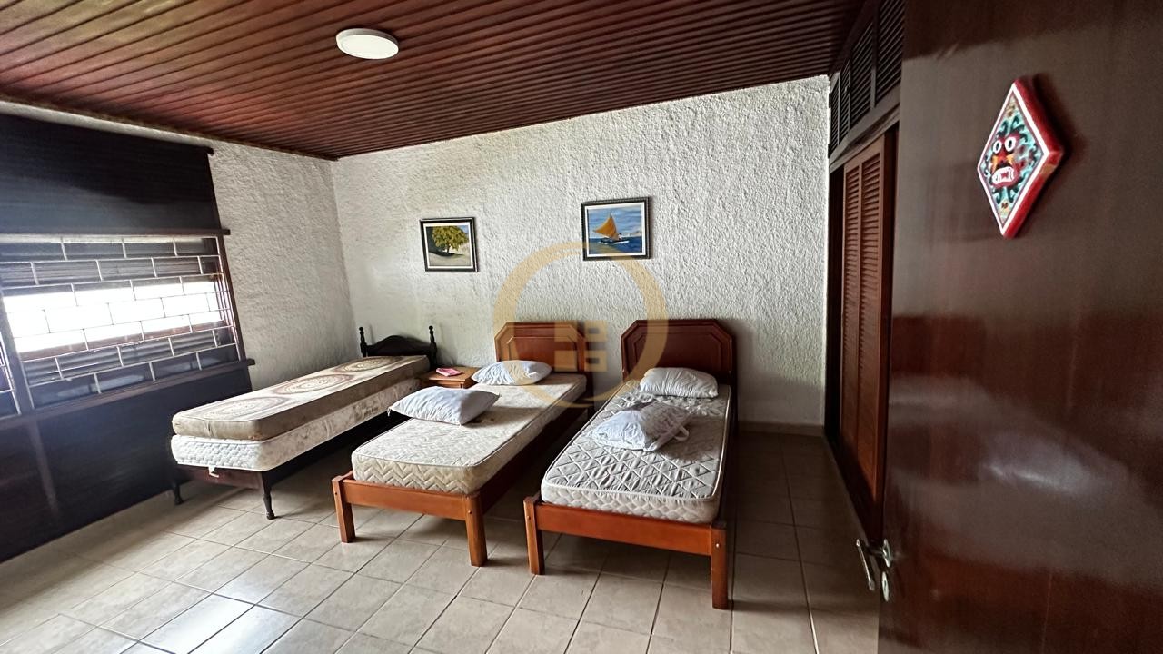 Casa na Praia do Guaiuba, Guarujá - SP