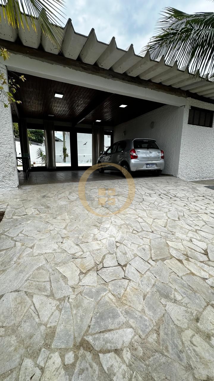Casa na Praia do Guaiuba, Guarujá - SP