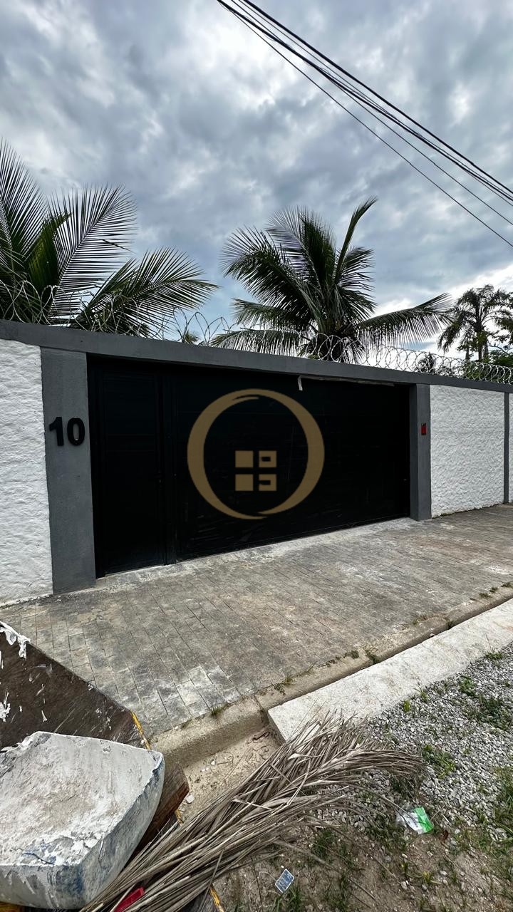 Casa na Praia do Guaiuba, Guarujá - SP