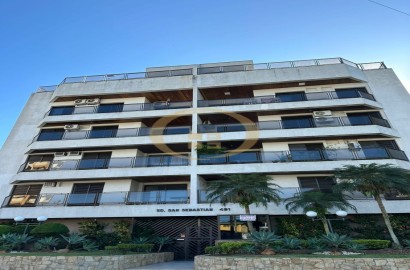 Apartamento na Praia da Enseada, Guarujá - SP
