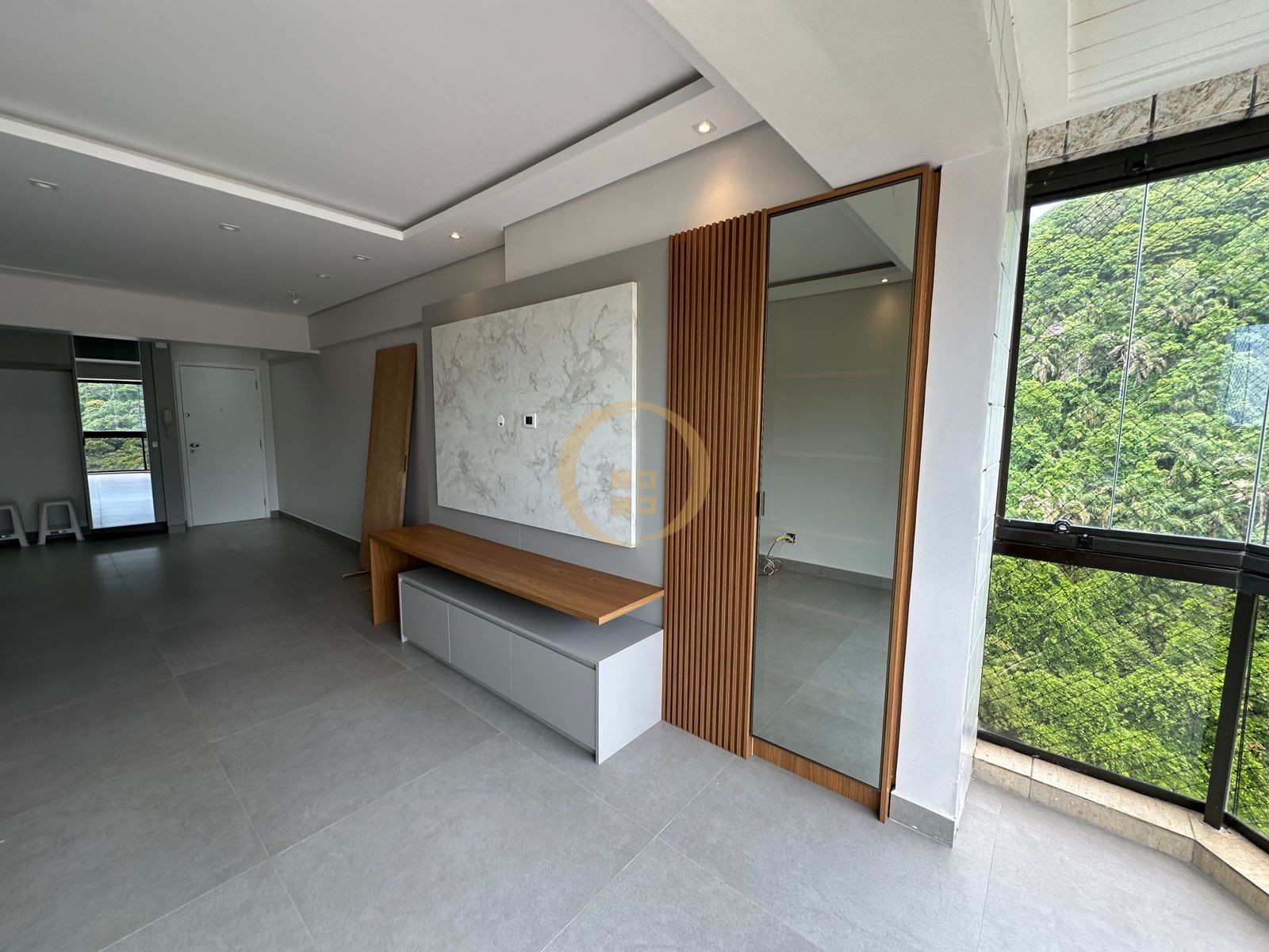 Apartamento na Praia da Enseada, Guarujá - SP