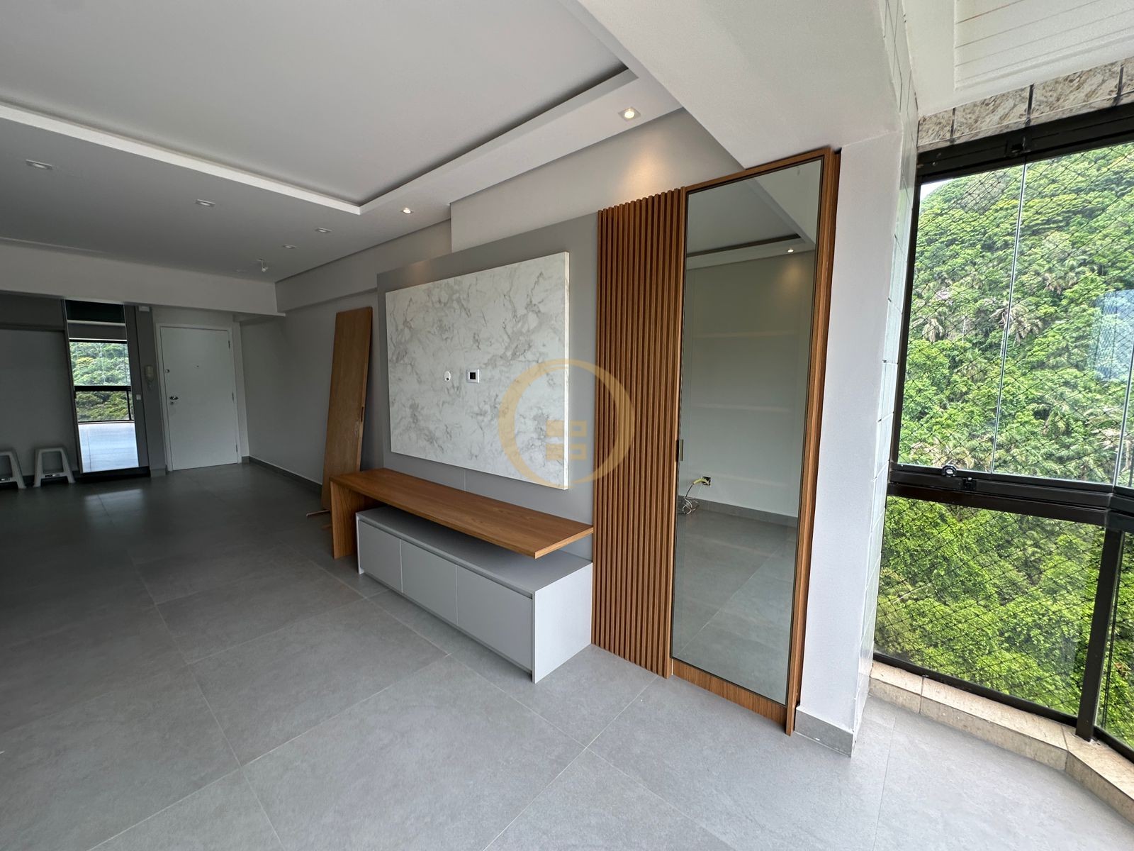Apartamento na Praia da Enseada, Guarujá - SP