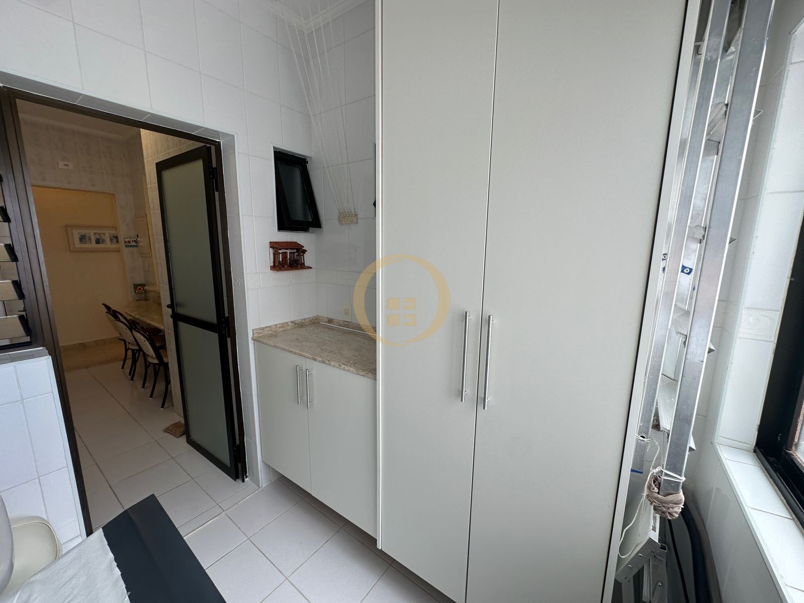 Apartamento na Praia da Enseada, Guarujá - SP