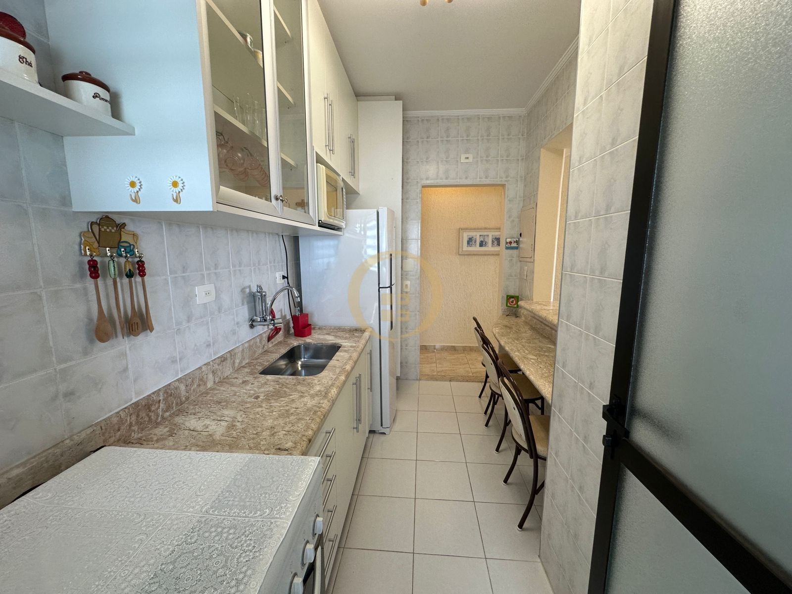 Apartamento na Praia da Enseada, Guarujá - SP
